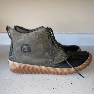 Sorel winter/ rain boots